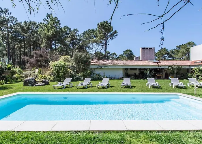 Vila Do Cisne Charneca (Setubal)