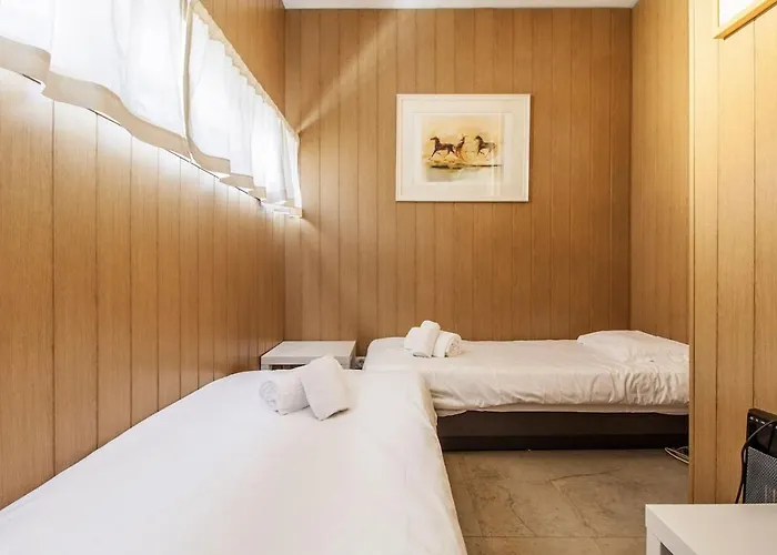 Vila Do Cisne Charneca (Setubal)